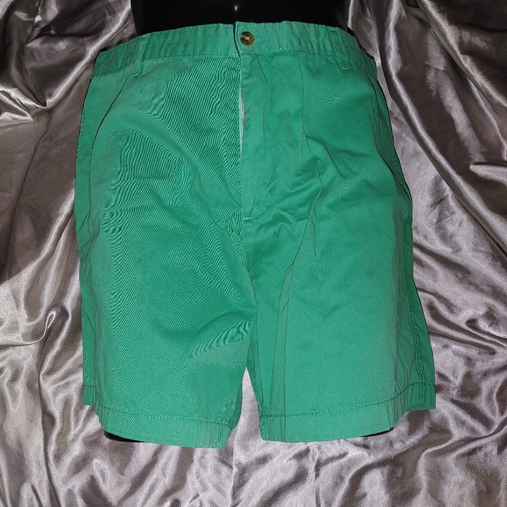 Saddlebred shorts green. size 38/7 Brand new With tags
